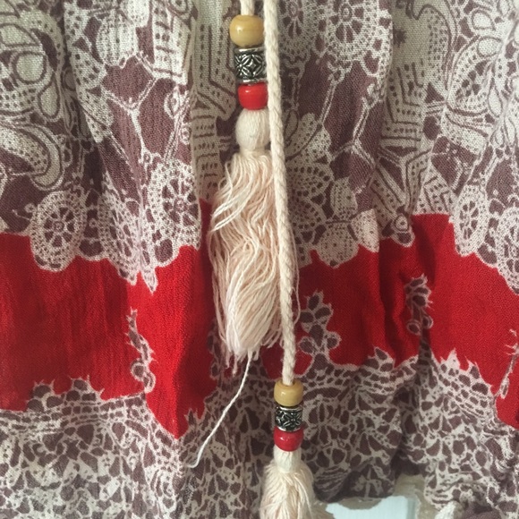 Off the shoulder shirt - Picture 3 of 4